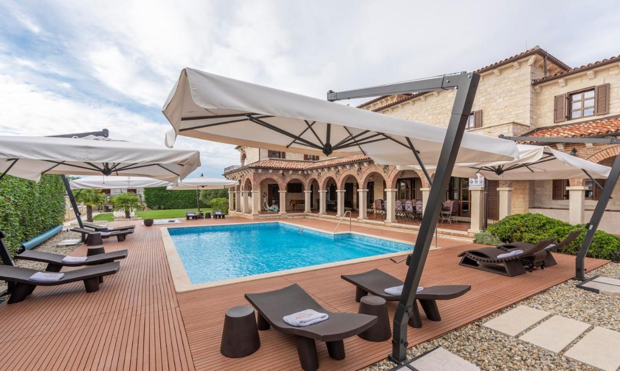 Villa Carolus-Luxurious Istrian Villa Барат Экстерьер фото